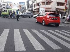 Zebra Cross Adalah Tempat Untuk Titik Titik Para Pejalan Kaki